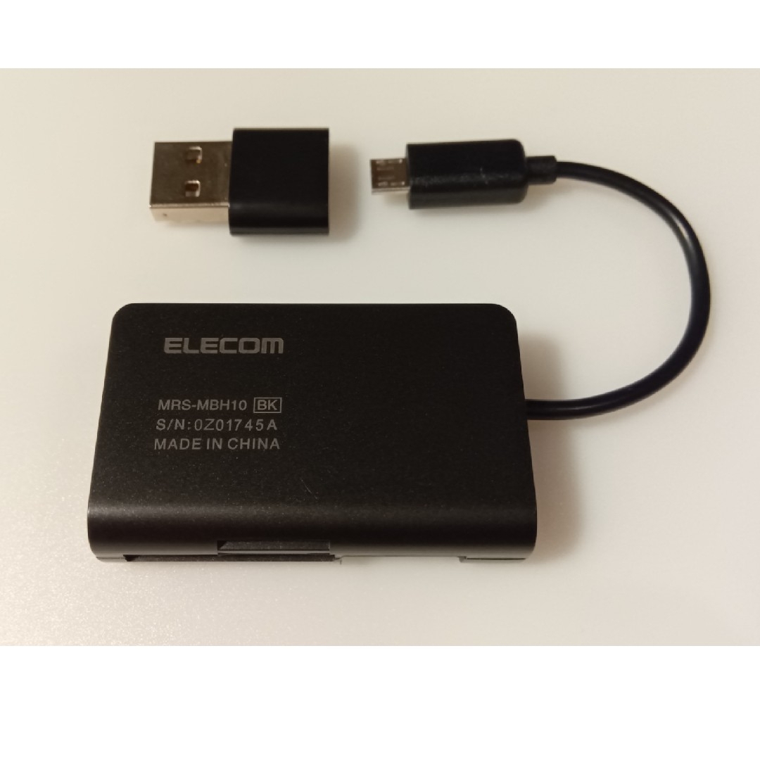 ELECOM(エレコム)のスマホ・タブレット用 メモリリーダライタ (USBポート付) スマホ/家電/カメラのスマホアクセサリー(その他)の商品写真