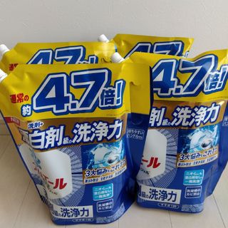 ピーアンドジー(P&G)のアリエール4.7倍サイズ詰替✕4袋(洗剤/柔軟剤)