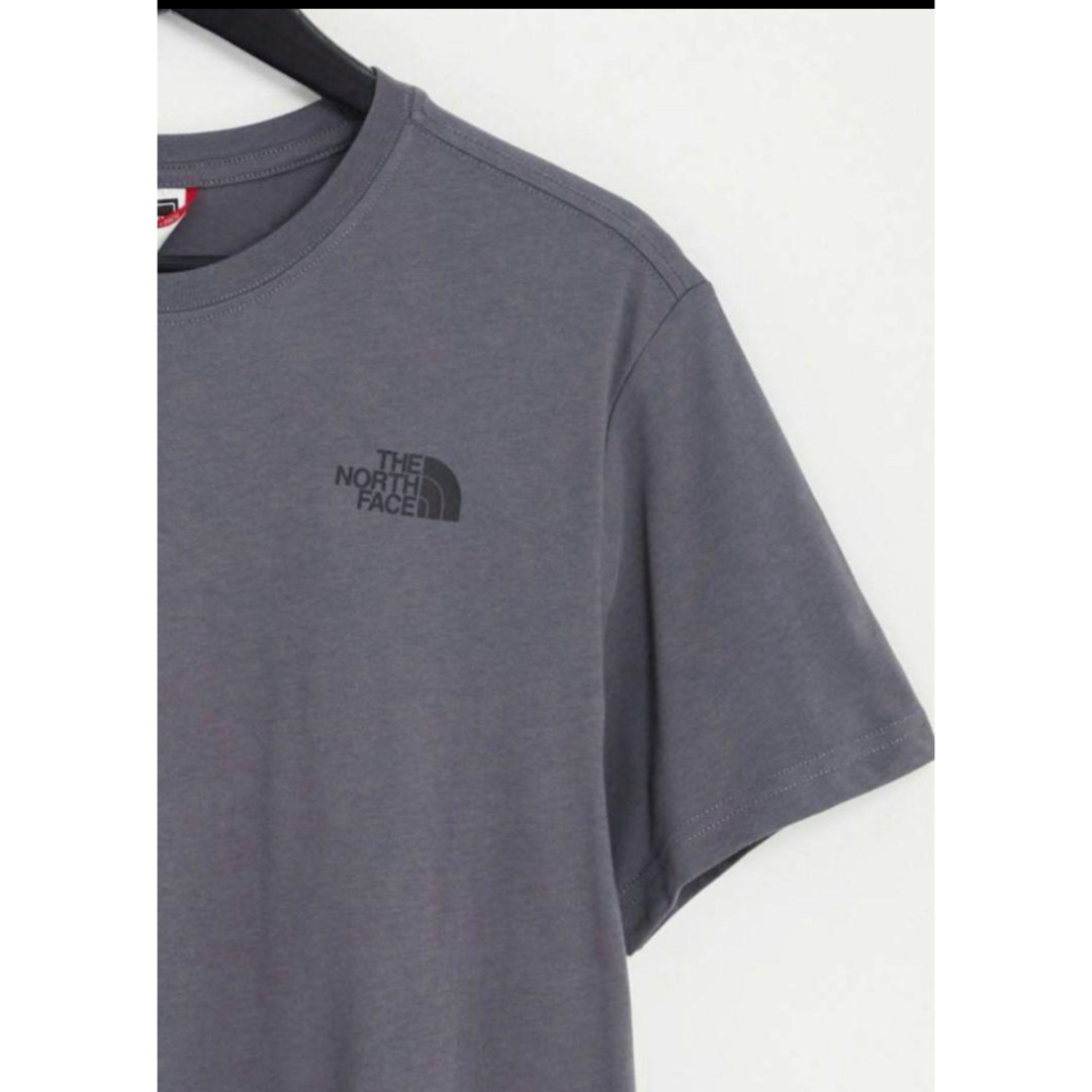 THE NORTH FACE(ザノースフェイス)のノースフェイス　レッドボックス　バックプリント　Ｔシャツ　LL  XL　グレー メンズのトップス(Tシャツ/カットソー(半袖/袖なし))の商品写真