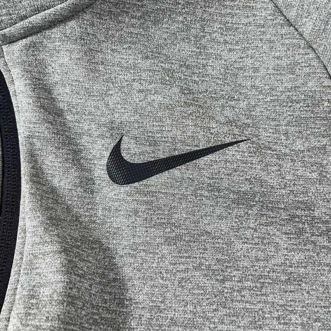 NIKE(ナイキ)のNIKE パーカー サーマフィット スポーツ 裏フリース フルジップ グレー M メンズのトップス(パーカー)の商品写真