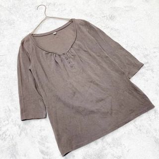 ユニクロ(UNIQLO)の【UNIQLO】ユニクロ（L）無地 シンプル カットソー トップス(Tシャツ(半袖/袖なし))