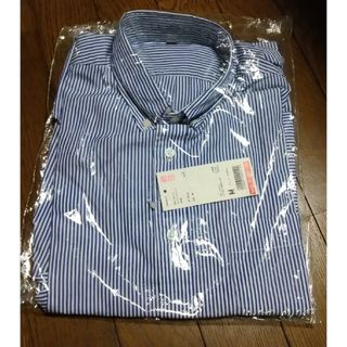 ユニクロ(UNIQLO)の☆新品☆下げ札付き☆　ユニクロ　EFC　長袖シャツ　М　ストライプ　綿100(シャツ)