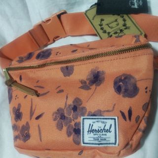 ハーシェルサプライ(Herschel Supply)のHERSCHEL 花柄 フラワー ボディバッグ ウエストポーチ コーラルサーモン(ボディバッグ/ウエストポーチ)