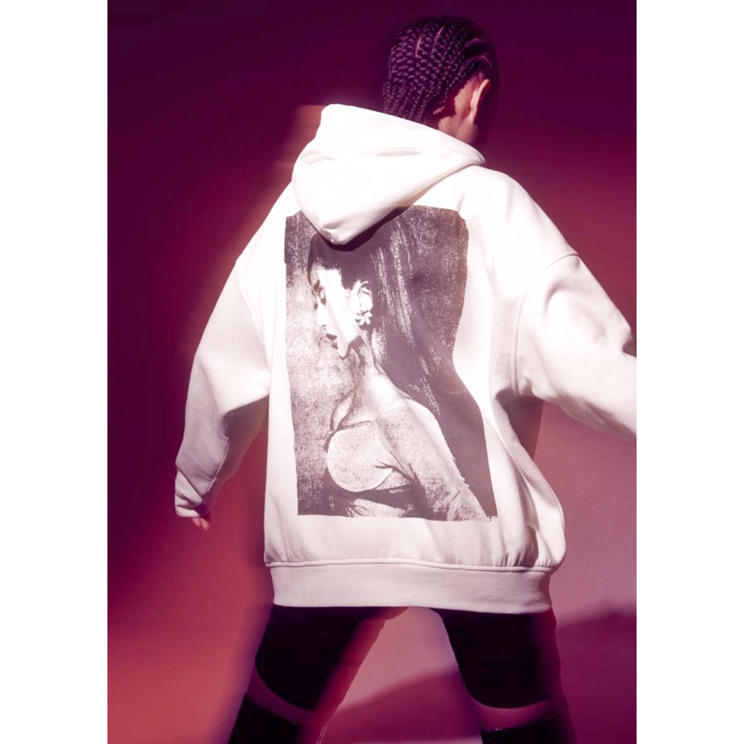H&M(エイチアンドエム)の新品 H&M × アリアナグランデ コラボ パーカー L レディースのトップス(パーカー)の商品写真