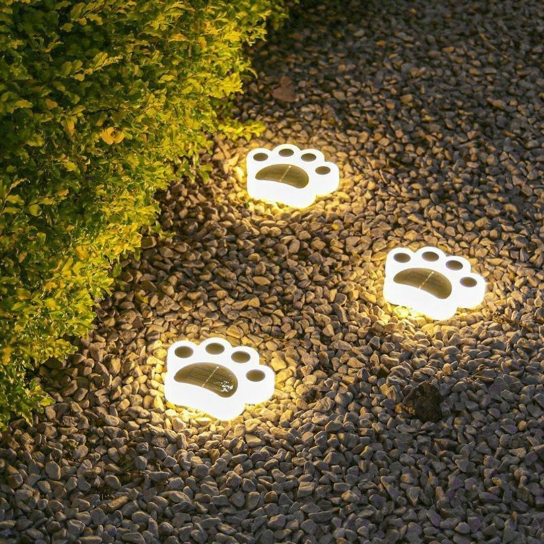 LED ソーラー ライト ガーデン 庭 玄関 肉球 かわいい 屋外 防水 犬 猫 インテリア/住まい/日用品のライト/照明/LED(その他)の商品写真