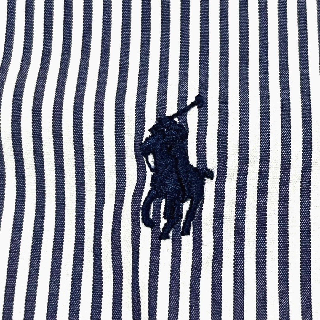 POLO RALPH LAUREN(ポロラルフローレン)の美品　ポロラルフローレン　シャツ　ストライプ　刺繍　ロゴ　長袖　白　青　2 M レディースのトップス(シャツ/ブラウス(長袖/七分))の商品写真