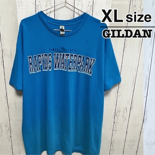 ギルタン(GILDAN)のUSA古着　GILDAN　XL　ライトブルー　水色　プリント　ロゴ　クルーネック(Tシャツ/カットソー(半袖/袖なし))