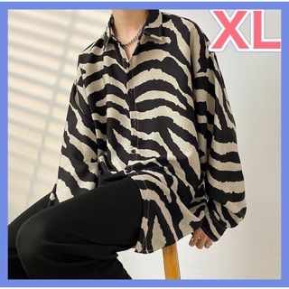 シフォン軽やかレトロフラワー　メンズシャツ　ブラック　XL　ドレープ感ゆったり　(シャツ)