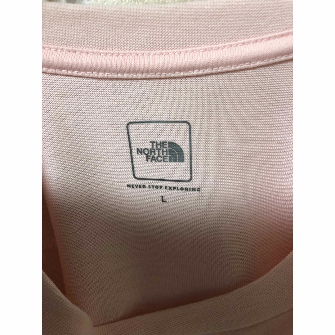 THE NORTH FACE(ザノースフェイス)のさんママ様　　ビックロゴ　ティシャツ　レディース　L レディースのトップス(Tシャツ(半袖/袖なし))の商品写真