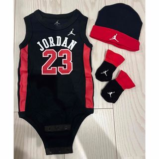 ジョーダン(Jordan Brand（NIKE）)のjordan ロンパース　2式セット(ロンパース)