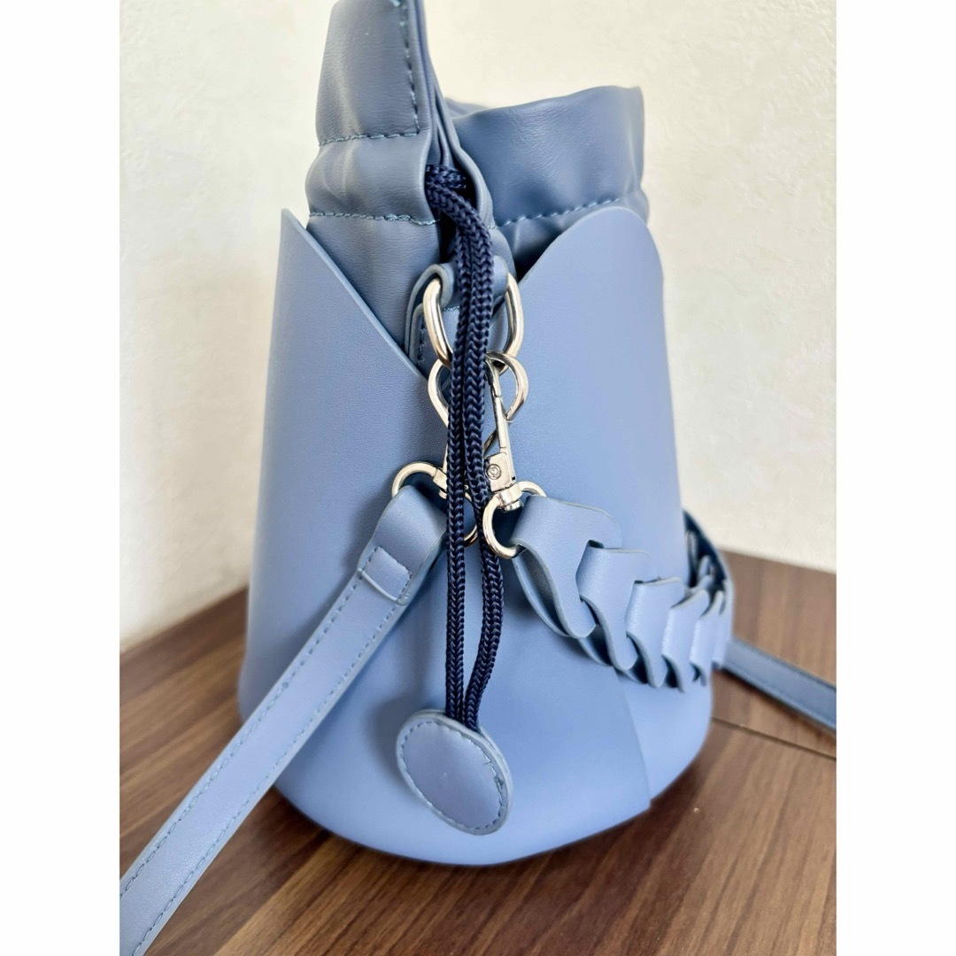 綺麗なブルー 2way ショルダーバッグ ハンドバッグ レディースのバッグ(ショルダーバッグ)の商品写真