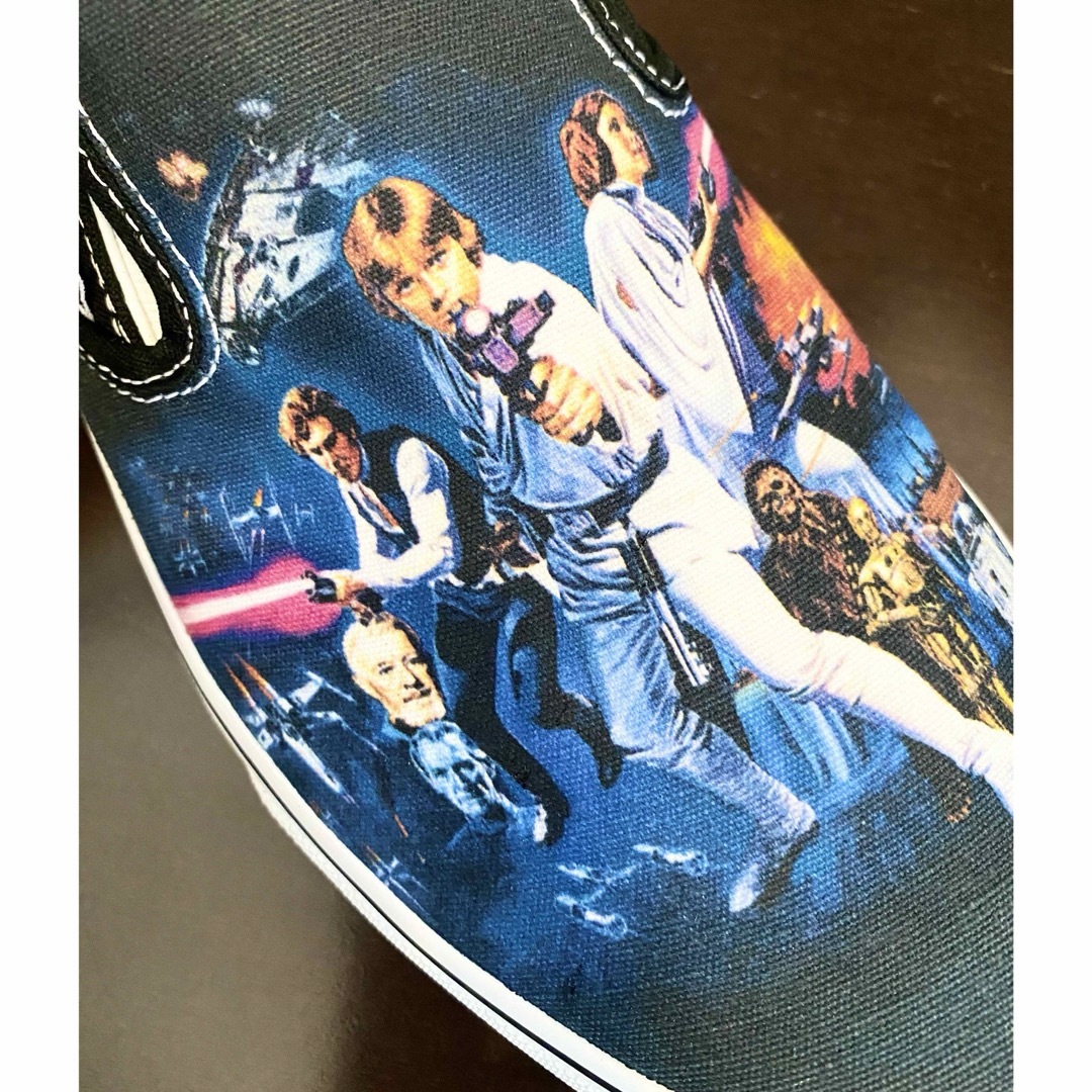 VANS(ヴァンズ)の希少StarWars×Vans SlipOn新品未使用28.5cmデッドストック メンズの靴/シューズ(スニーカー)の商品写真