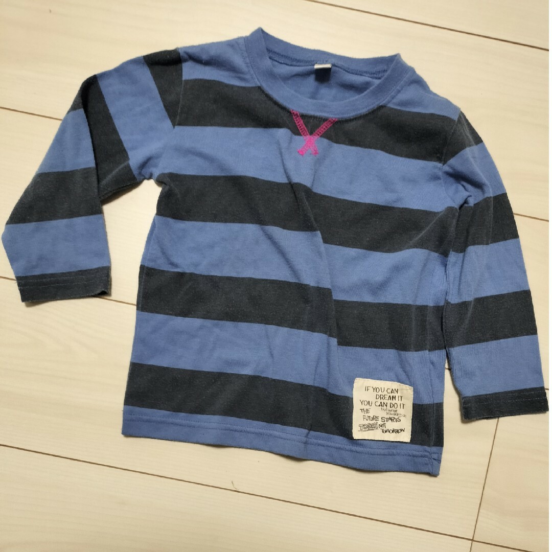 【2枚で300円】長袖Tシャツ キッズ/ベビー/マタニティのキッズ服男の子用(90cm~)(Tシャツ/カットソー)の商品写真