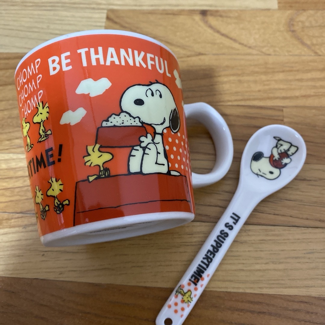 SNOOPY(スヌーピー)のスヌーピー  SNOOPY マグ＆スプーン　マグカップ　スプーン付き　グッズ インテリア/住まい/日用品のキッチン/食器(グラス/カップ)の商品写真