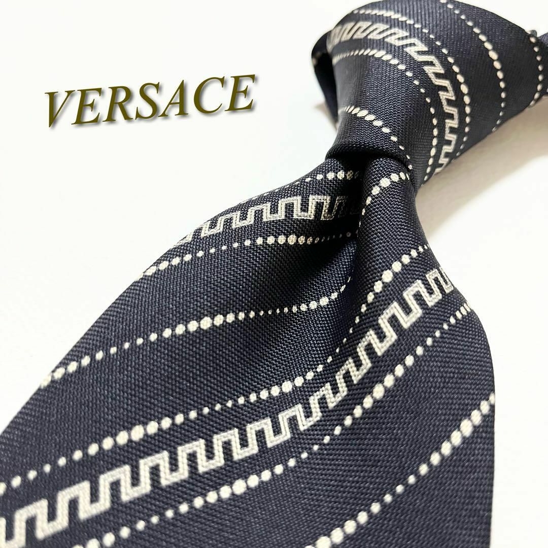 Gianni Versace(ジャンニヴェルサーチ)の【美品】ヴェルサーチ ネクタイ グリーク柄 バロック バロッコ メデューサ メンズのファッション小物(ネクタイ)の商品写真