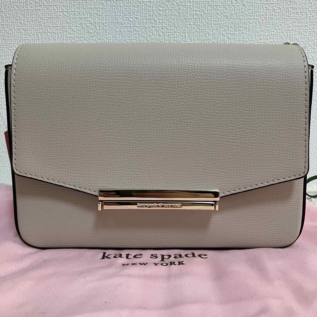 kate spade new york(ケイトスペードニューヨーク)の【新品未使用】Kate spade ケイトスペード レザーショルダーバッグ レディースのバッグ(ショルダーバッグ)の商品写真