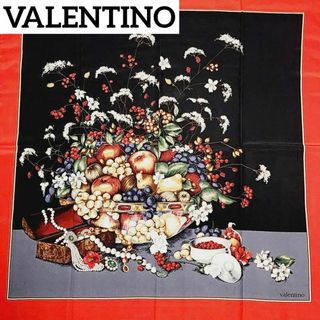 ヴァレンティノ(VALENTINO)の美品 ★VALENTINO★ スカーフ 大判 花 フルーツ 宝石 シルク レッド(バンダナ/スカーフ)