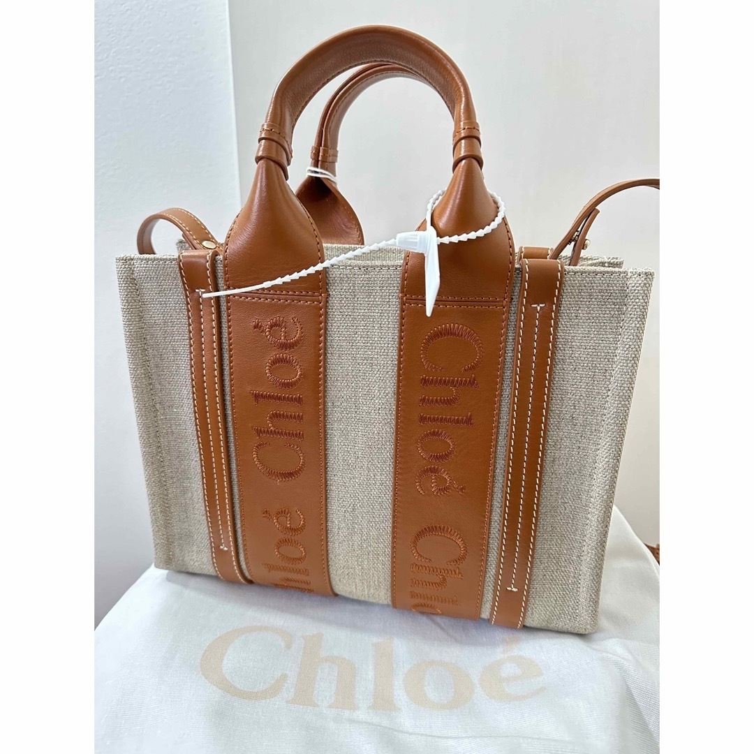 Chloe(クロエ)の4/30までセール　クロエ　ウッディトート　茶系　スモール　日本未入荷モデル レディースのバッグ(トートバッグ)の商品写真