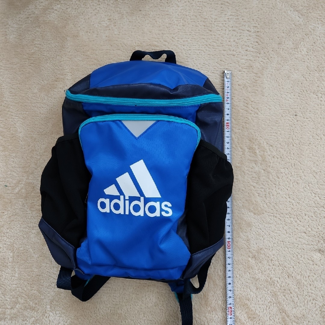 adidas(アディダス)の未使用  アディダス リュック 青 ① キッズ/ベビー/マタニティのこども用バッグ(リュックサック)の商品写真