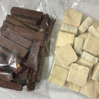 平塚製菓アウトレット　チョコ掛けウエハース(ホワイト)&チョコウエハース　2袋(菓子/デザート)