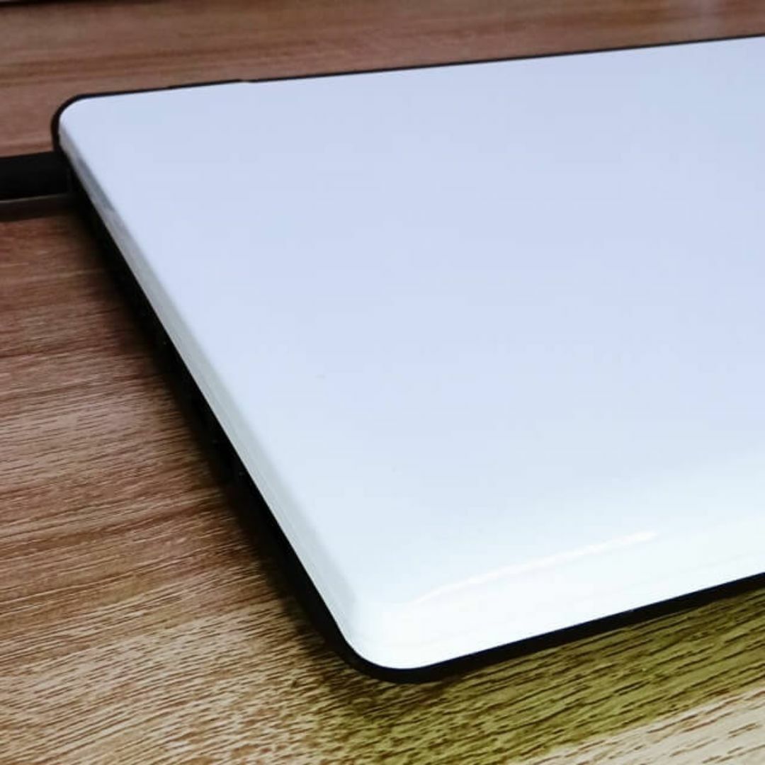 NEC LAVIE 白色ノートパソコン 超大容量HDD1TB メモリ8GBに増 NEC LAVIE 白色ノートパソコン 超大容量HDD1TB メモリ8GBに増