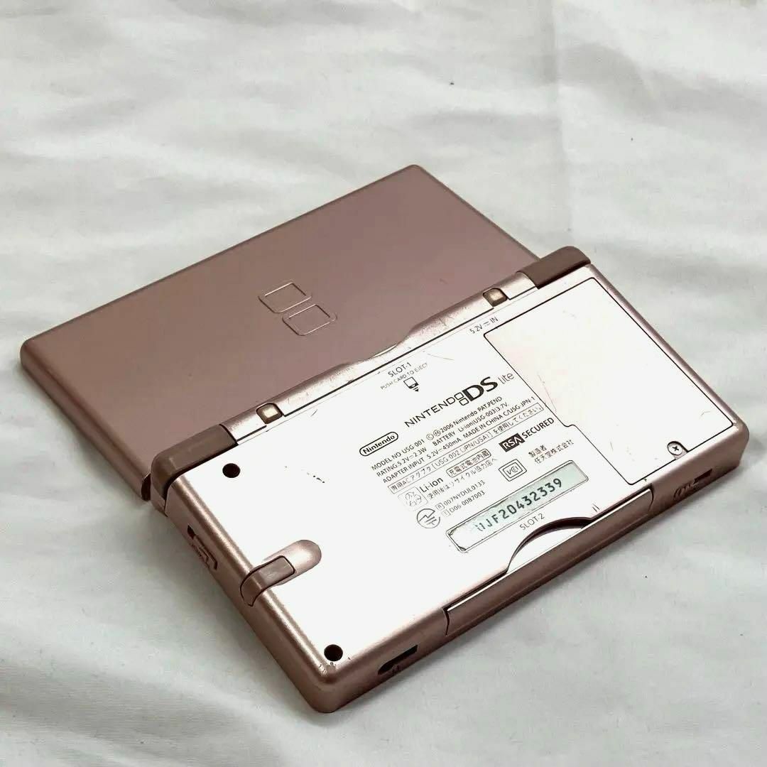 ニンテンドーDS(ニンテンドーDS)の任天堂 ニンテンドー Nintendo DS Lite メタリックロゼ エンタメ/ホビーのゲームソフト/ゲーム機本体(携帯用ゲーム機本体)の商品写真