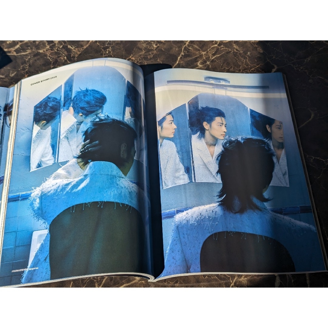 陳情令　シャオジャン　肖戦　GQ2月号表紙 エンタメ/ホビーの雑誌(ファッション)の商品写真
