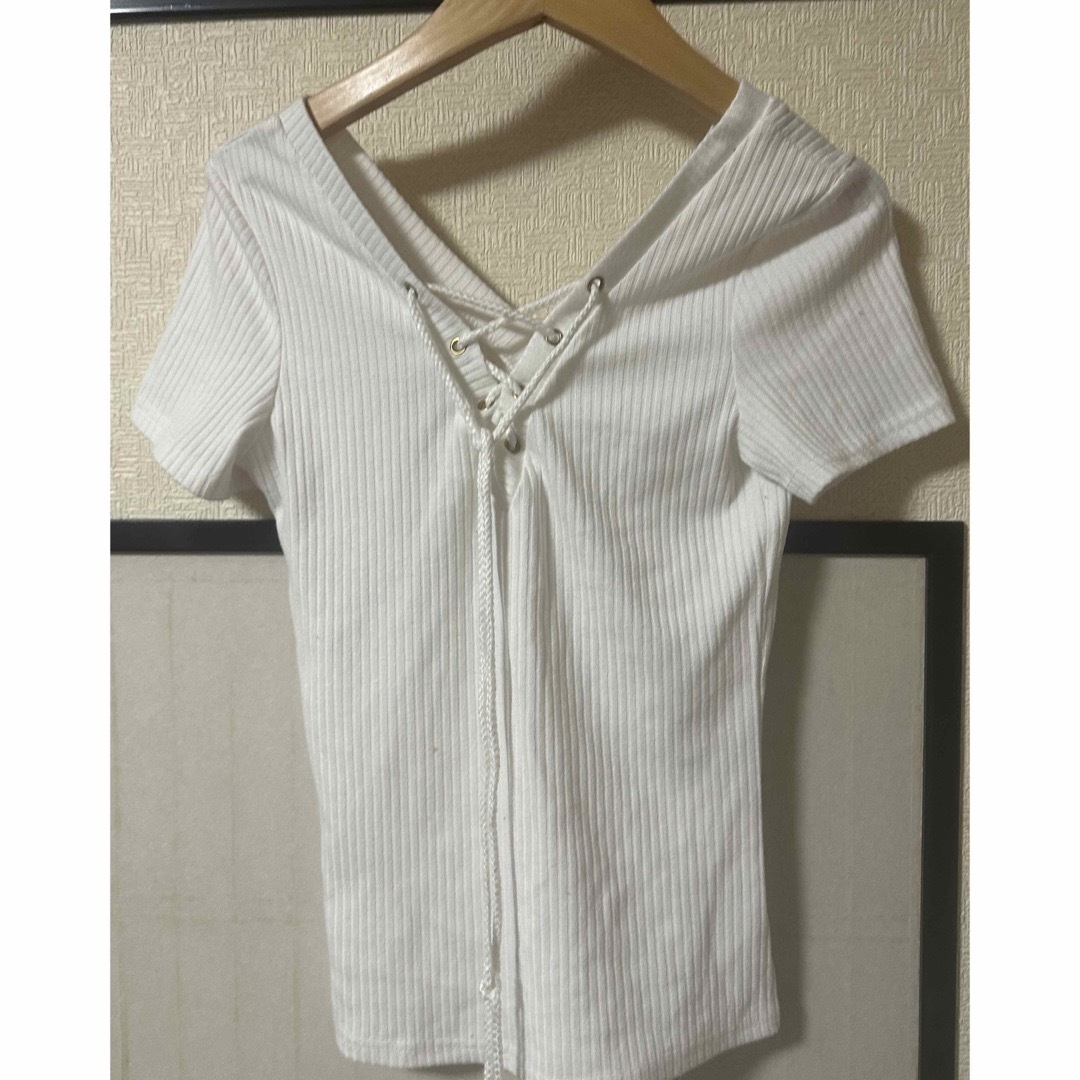 リバーシブル　半袖 カットソー ホワイト　リボン レディースのトップス(カットソー(半袖/袖なし))の商品写真