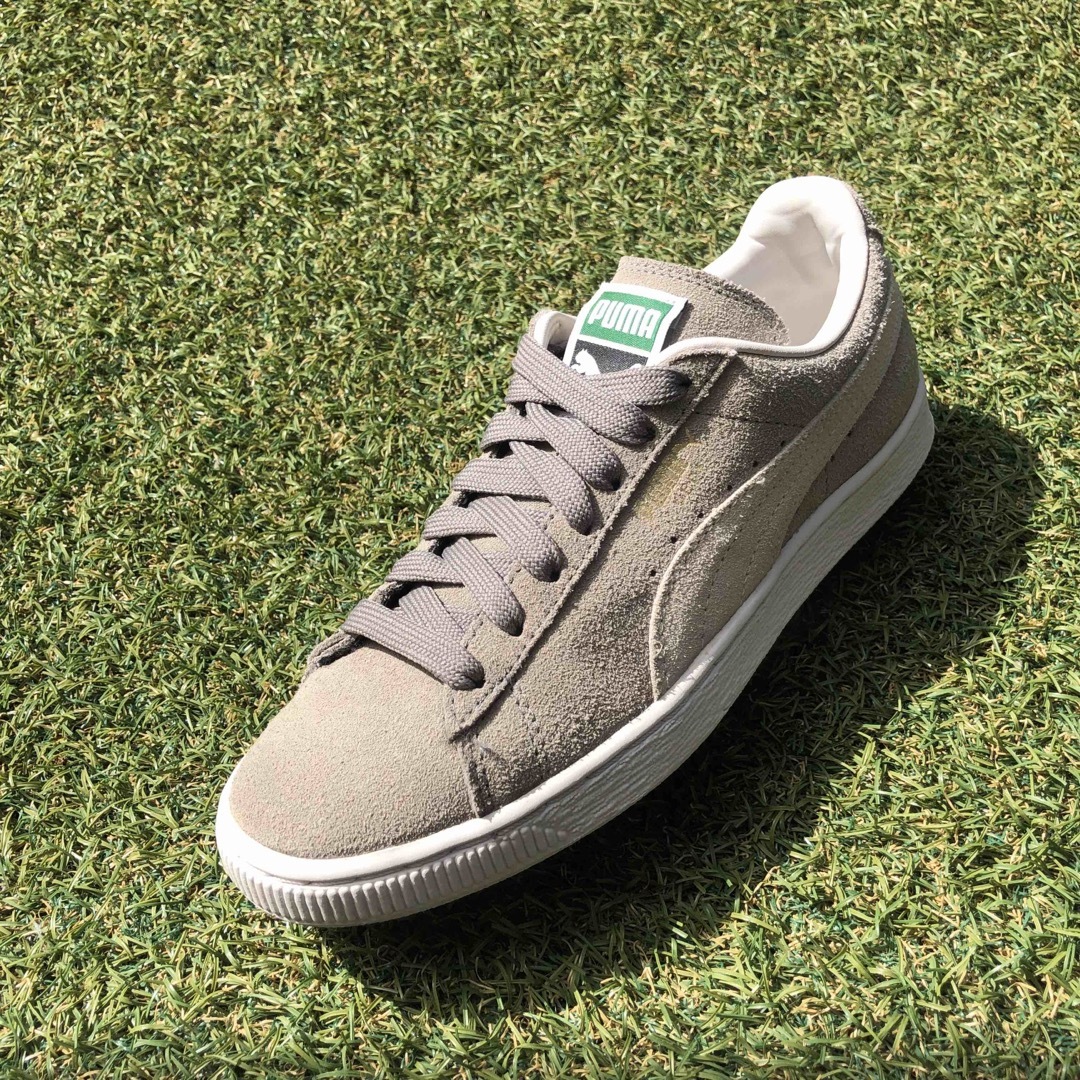 PUMA(プーマ)の美品23.5 PUMA SUEDEプーマ スエード クラシック プラス HA80 レディースの靴/シューズ(スニーカー)の商品写真