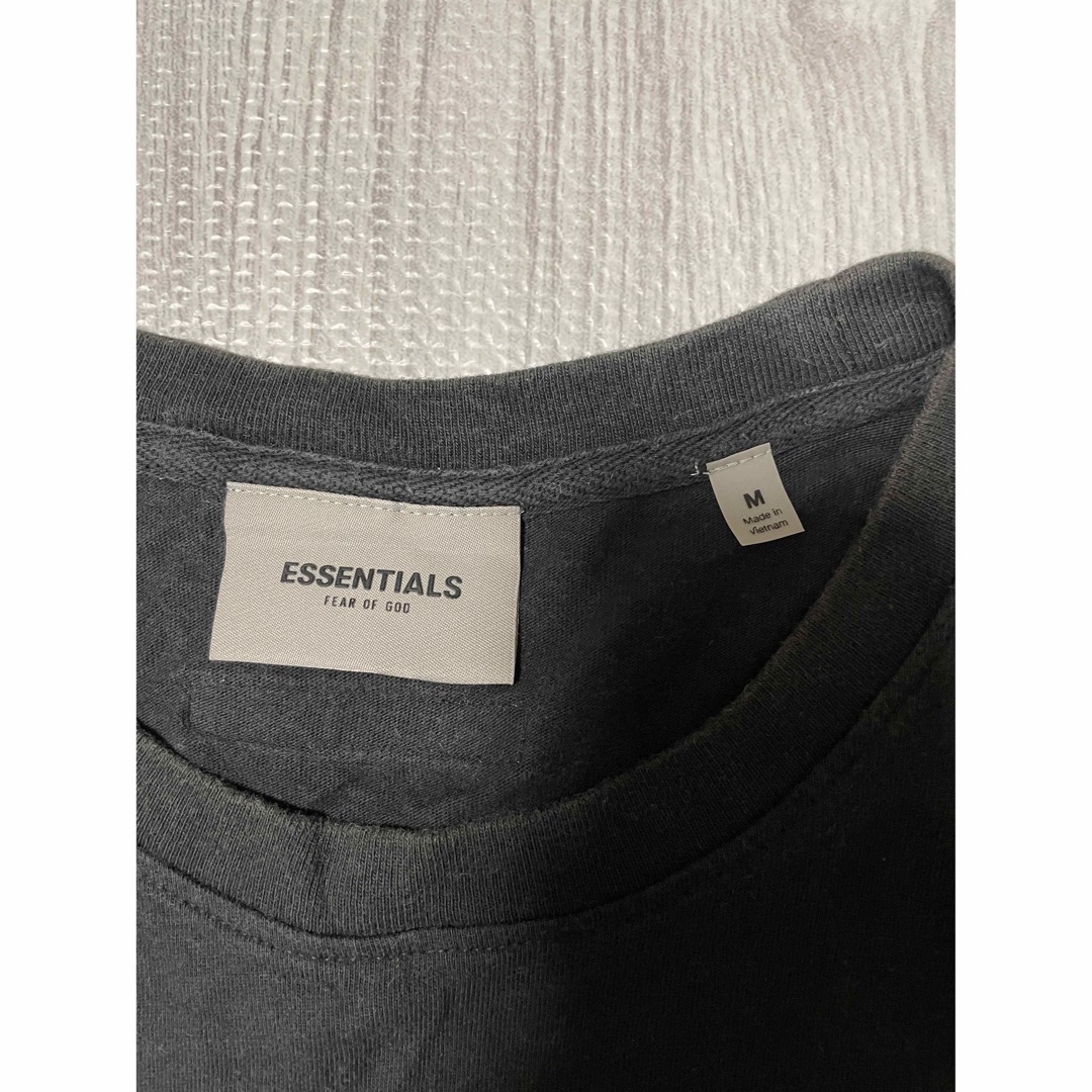 FEAR OF GOD(フィアオブゴッド)のESSENTIALS Tシャツ メンズのトップス(Tシャツ/カットソー(半袖/袖なし))の商品写真