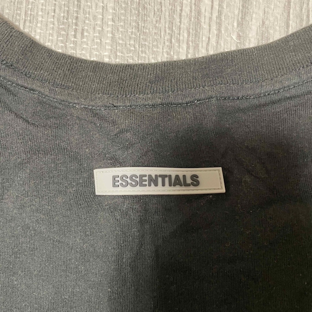 FEAR OF GOD(フィアオブゴッド)のESSENTIALS Tシャツ メンズのトップス(Tシャツ/カットソー(半袖/袖なし))の商品写真