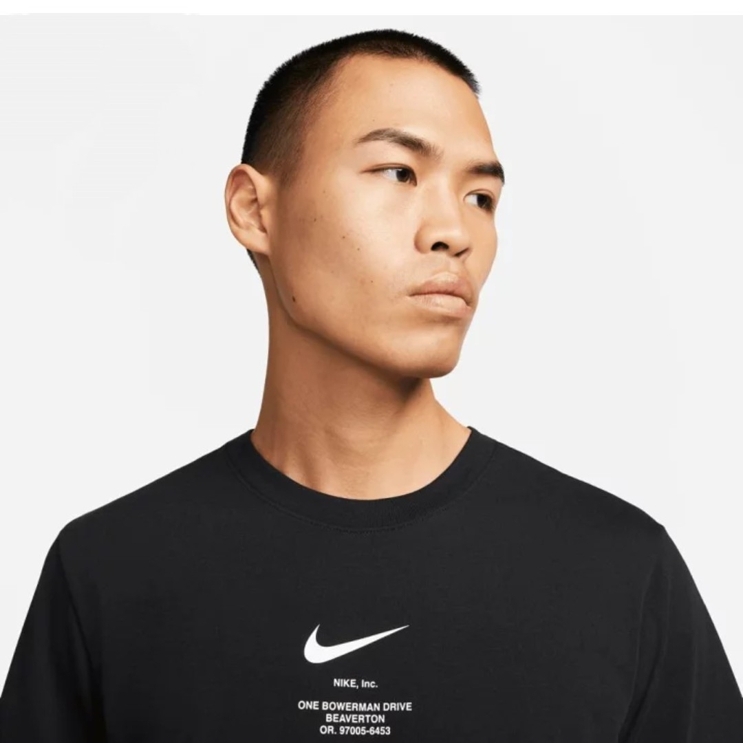 NIKE(ナイキ)のナイキ NSW ビッグ スウッシュ S/S Tシャツ　XL メンズのトップス(Tシャツ/カットソー(半袖/袖なし))の商品写真