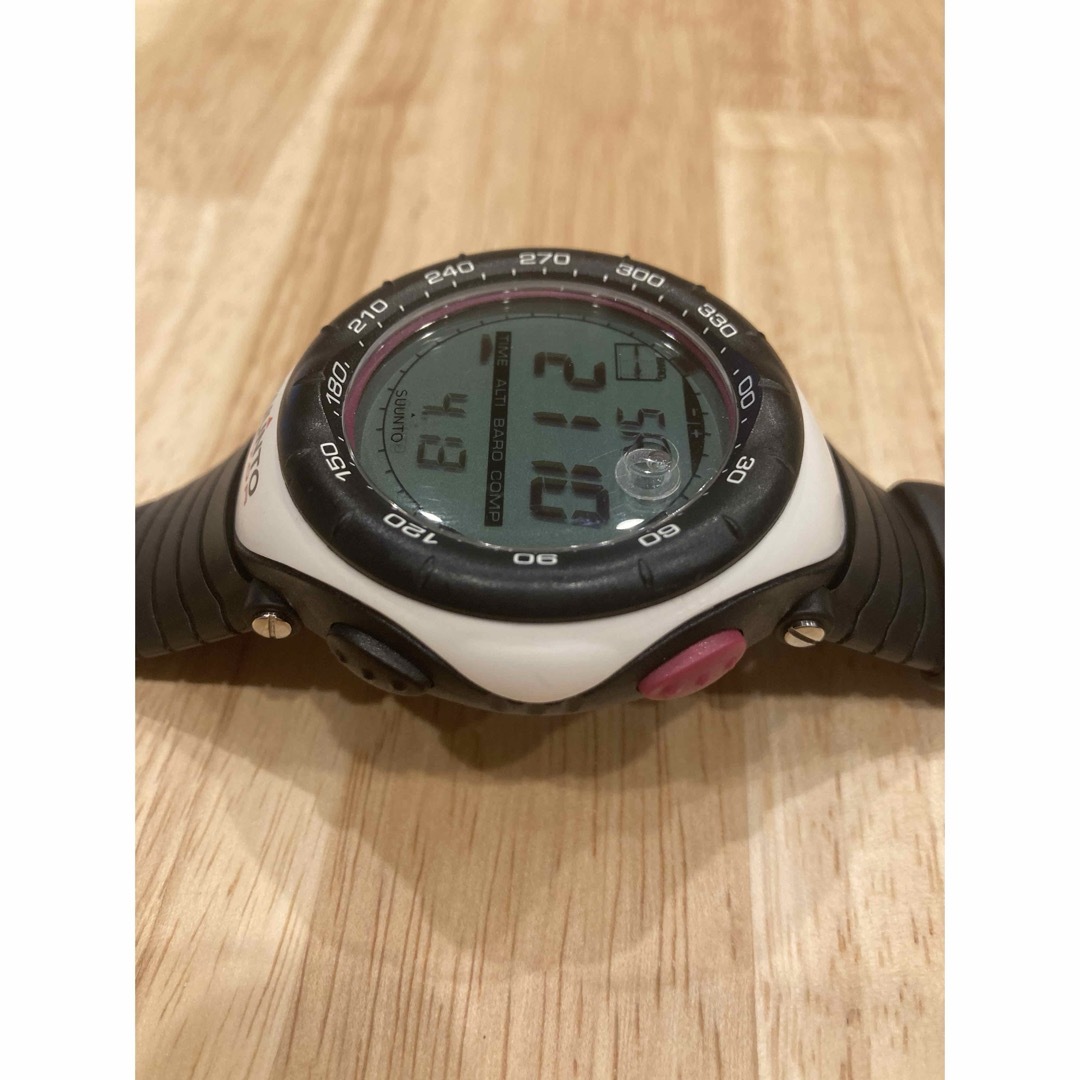 SUUNTO(スント)のSUUNTO VECTOR ノーザンホワイト スント ベクターコア レガッタ  メンズの時計(腕時計(デジタル))の商品写真