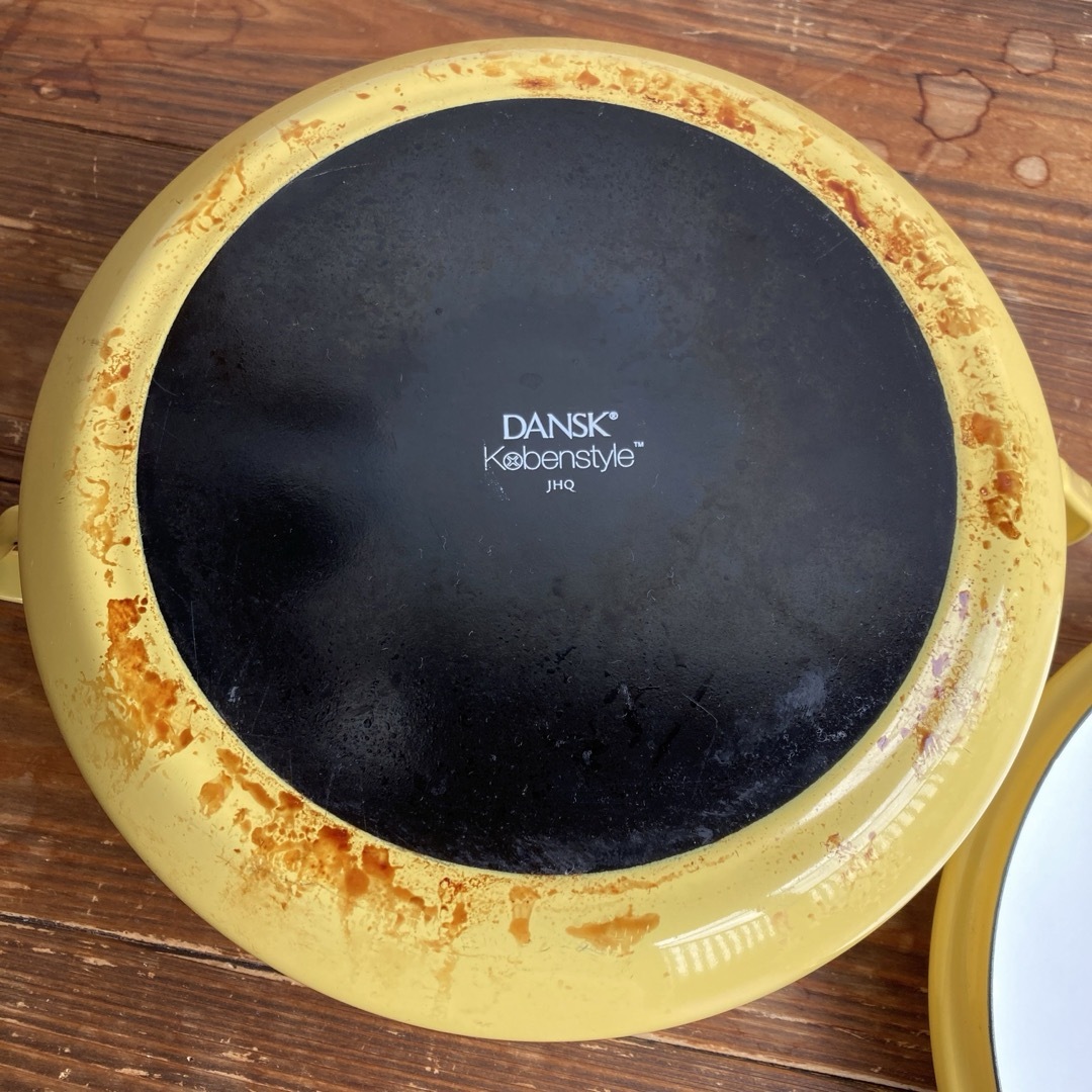 DANSK(ダンスク)のDANSK　ダンスク両手鍋　23cm　廃盤イエロー インテリア/住まい/日用品のキッチン/食器(鍋/フライパン)の商品写真