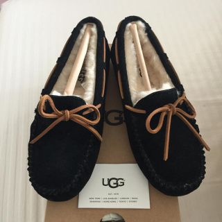 アグ(UGG)のUGG ダコタ◆新品、未使用(スリッポン/モカシン)