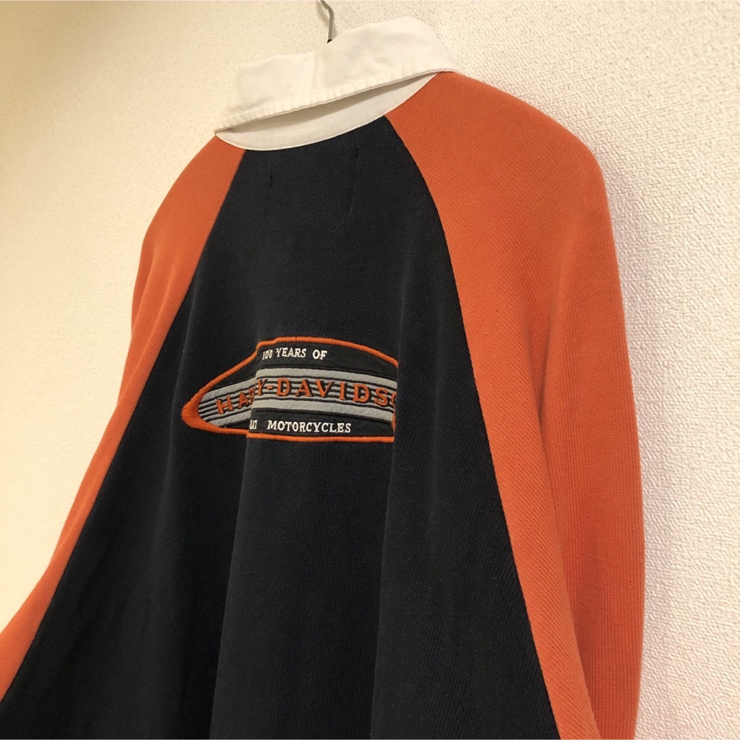 Harley Davidson(ハーレーダビッドソン)の【古着】ハーレーダビッドソン ラガーシャツ 襟付き 100周年 ロゴ ワッペン メンズのトップス(ポロシャツ)の商品写真