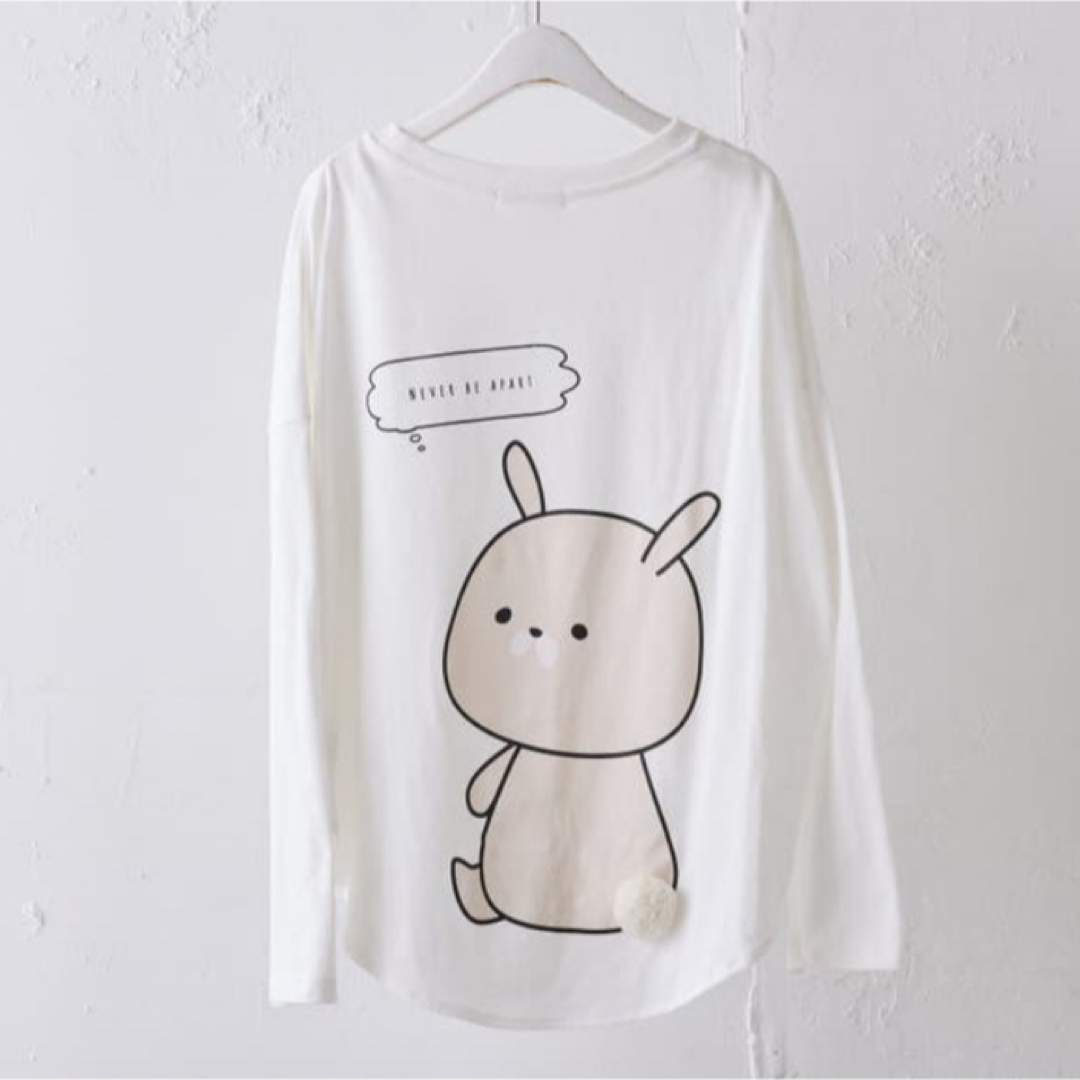 NICE CLAUP(ナイスクラップ)の新品未使用　NICE CLAUP しっぽゆるキャラカットソー レディースのトップス(Tシャツ(長袖/七分))の商品写真