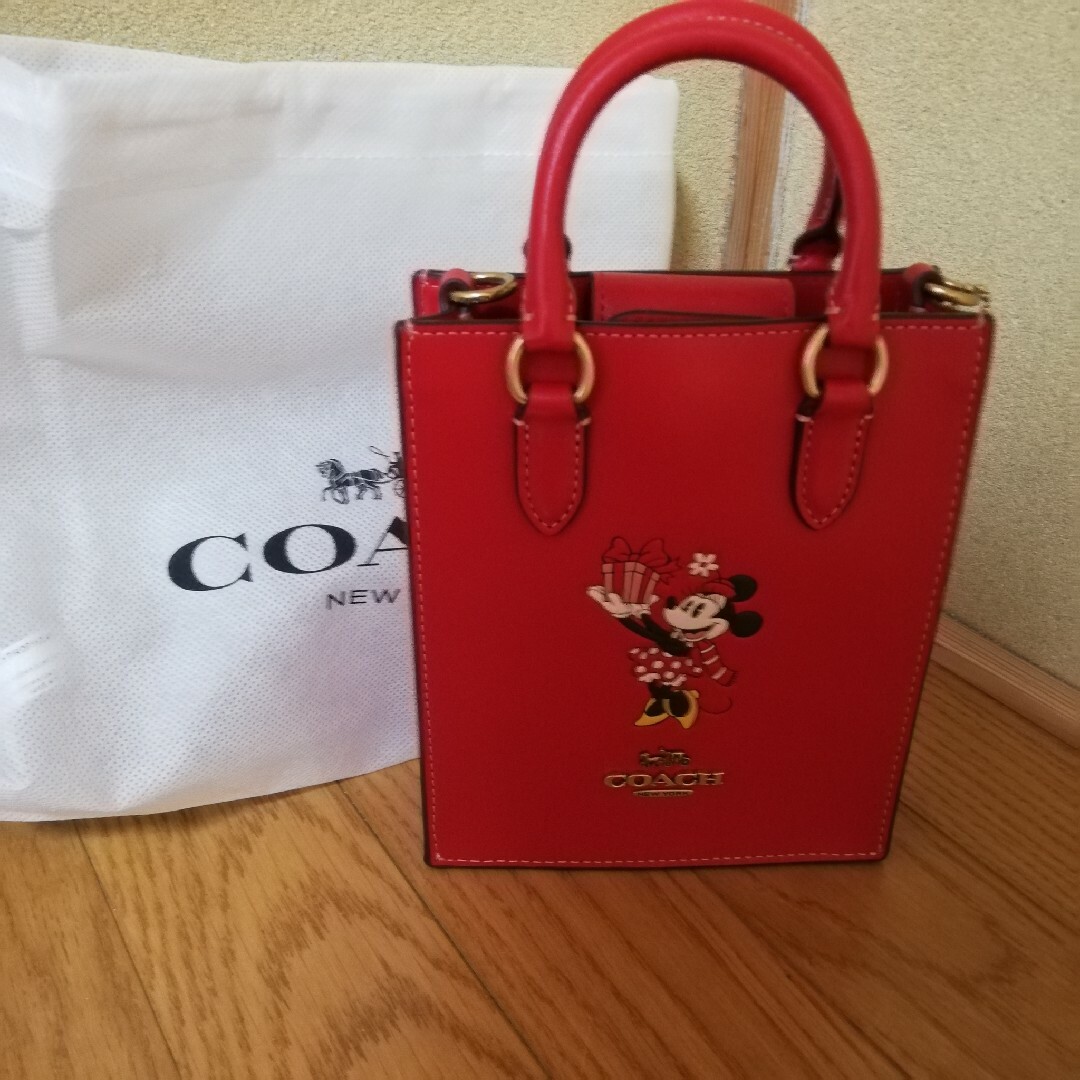 COACH(コーチ)のDISNEY COACH　ミニトート　ミニー　ショルダーバッグ　レッド レディースのバッグ(ショルダーバッグ)の商品写真