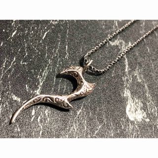 美品　シルバーアクセサリー　ネックレス　トライバルsilver 925(ネックレス)