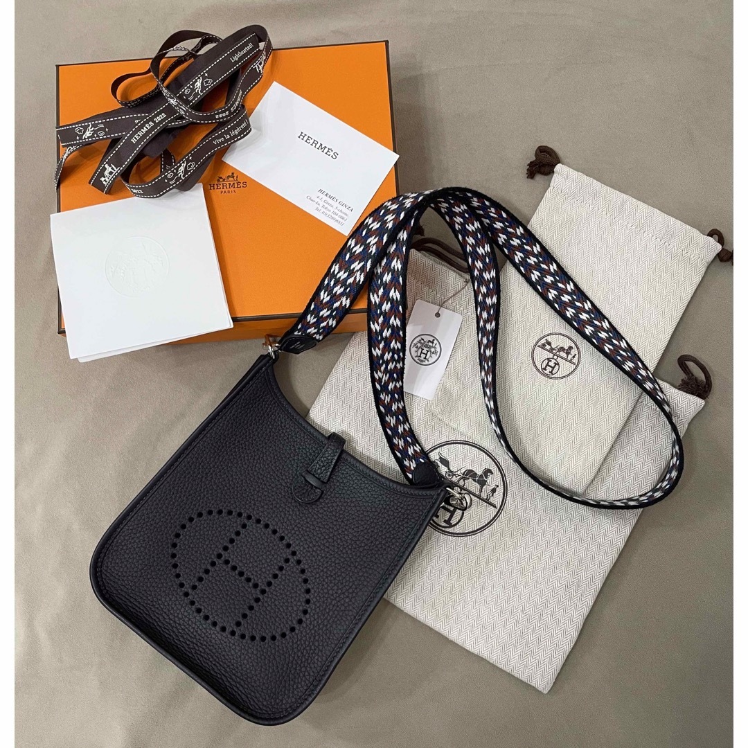 Hermes(エルメス)のHERMES エヴリンTPM ZIGZAG アマゾーヌ 16 U刻印 レディースのバッグ(ショルダーバッグ)の商品写真