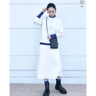 ユニクロ(UNIQLO)のユニクロUNIQLOスムースコットンブレンドスカート（オフホワイト）(ロングスカート)