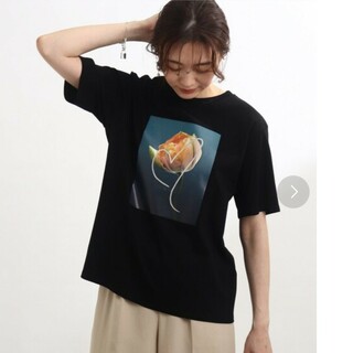フラワープリントTシャツ　サイズ13(シャツ/ブラウス(半袖/袖なし))