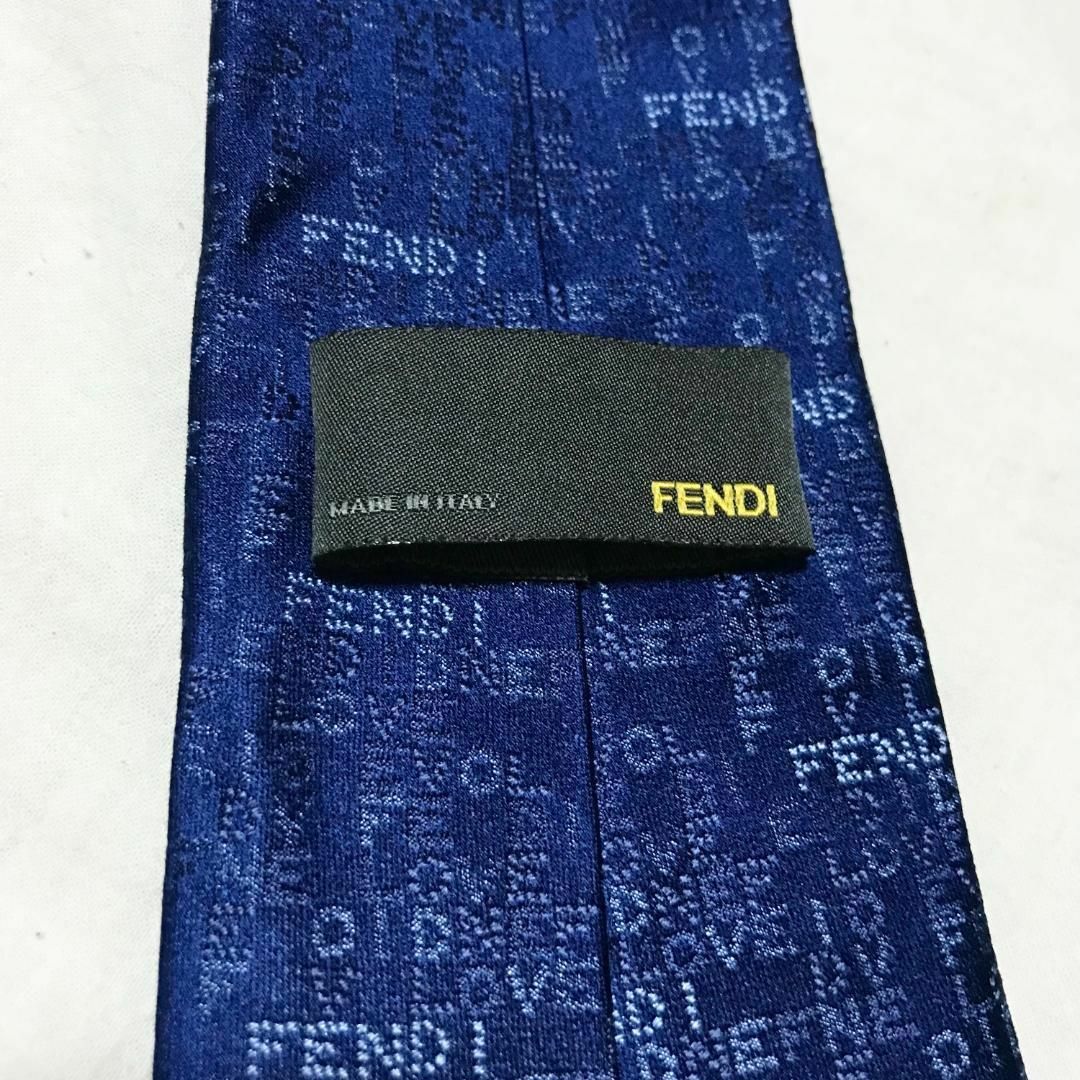 FENDI(フェンディ)のFENDI フェンディ イタリア製 ネクタイ ロゴデザイン メンズのファッション小物(ネクタイ)の商品写真