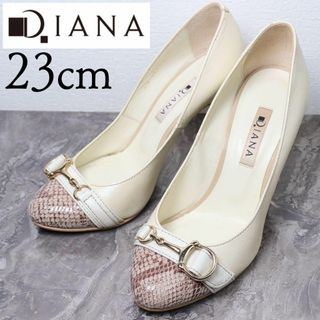 ダイアナ(DIANA)の【美品】DIANA ダイアナ 23 パイソン ビット ベルト パンプス 白(ハイヒール/パンプス)