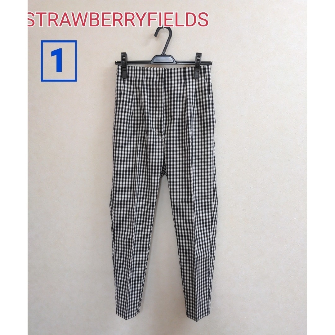 STRAWBERRY-FIELDS(ストロベリーフィールズ)のSTRAWBERRYFIELDS クロップドギンガムチェックパンツ　used レディースのパンツ(カジュアルパンツ)の商品写真