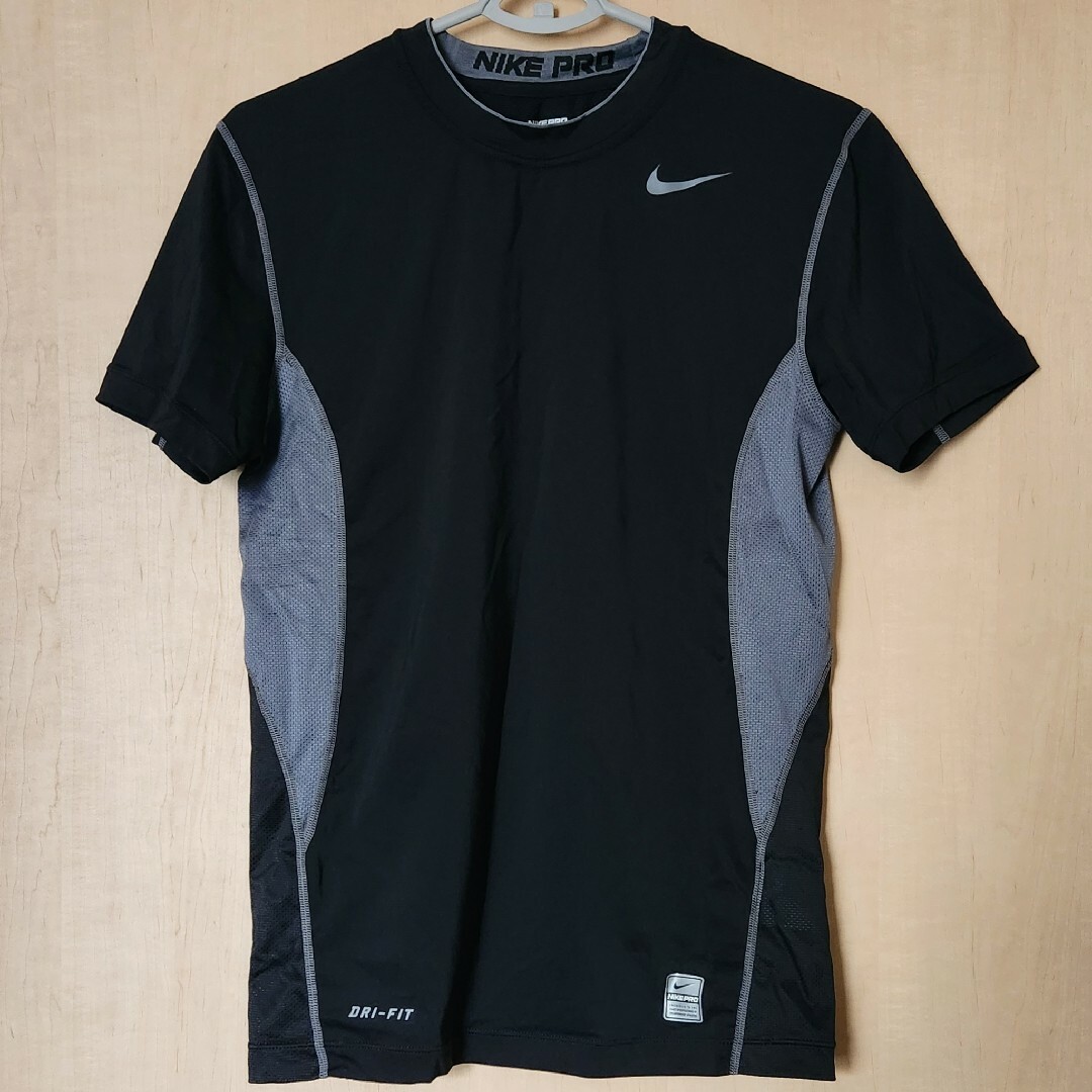 NIKE(ナイキ)のナイキ NIKE PRO DRI-FIT Ｔシャツ Ｍ 軽量 高い伸縮性 新品 スポーツ/アウトドアのトレーニング/エクササイズ(その他)の商品写真