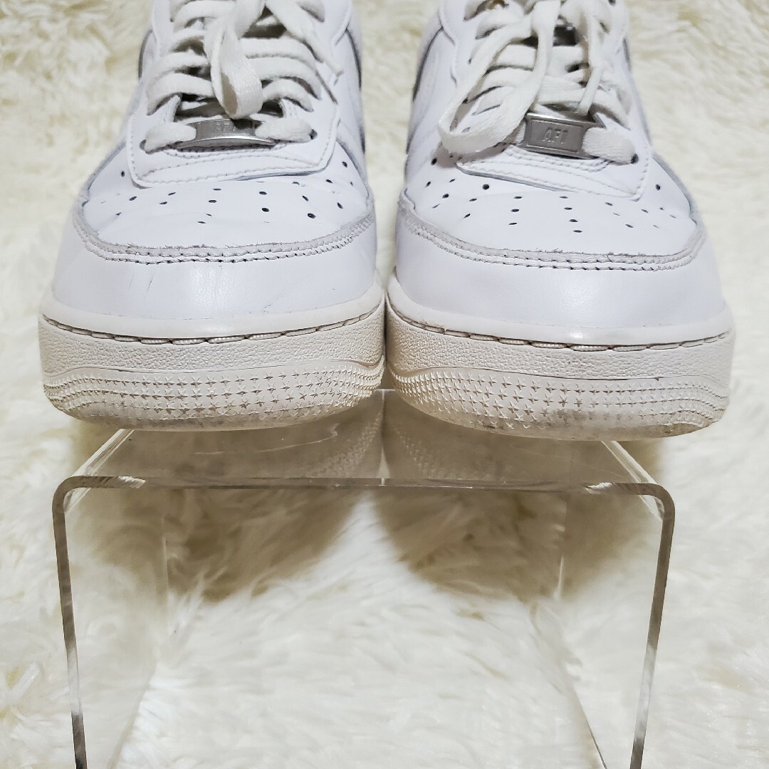 NIKE(ナイキ)の【美品】ナイキ エアフォース1　Nike    スニーカー　27.5　ホワイト メンズの靴/シューズ(スニーカー)の商品写真