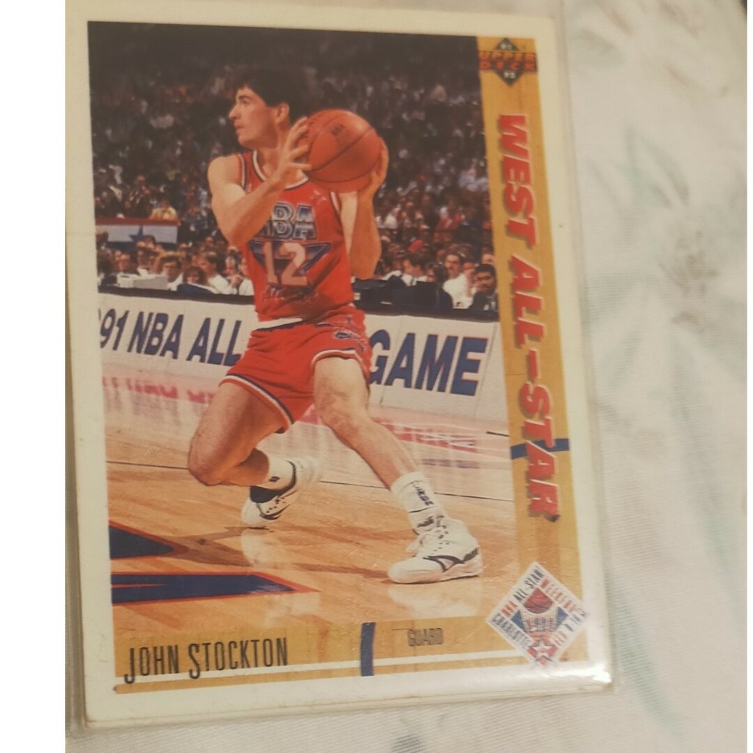 海外版NBAカード エンタメ/ホビーのトレーディングカード(シングルカード)の商品写真