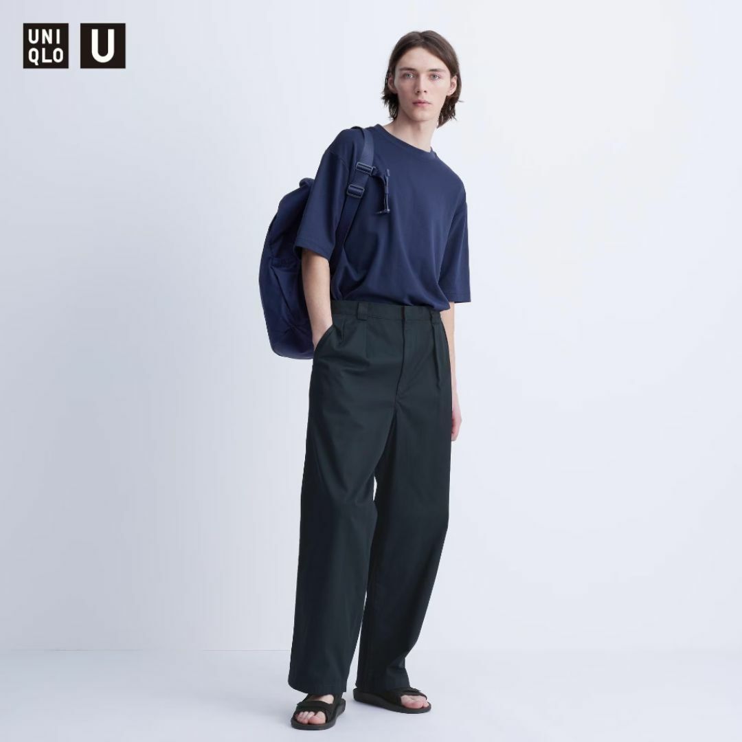 UNIQLO(ユニクロ)のUNIQLO Uユニクロ タックワイドパンツ ネイビー85 新品 メンズのパンツ(スラックス)の商品写真