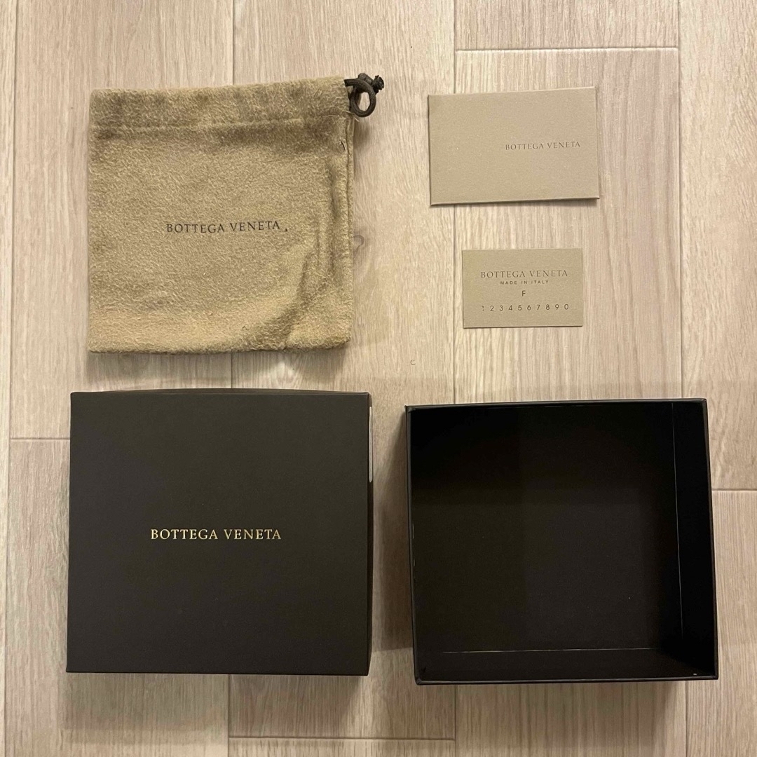 Bottega Veneta(ボッテガヴェネタ)のBOTTEGA VENETA 空箱 巾着・タグ付 レディースのバッグ(ショップ袋)の商品写真